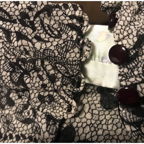 Classiques Entier Long Sleeve Black Lace Silk Top - Picture 8 of 8